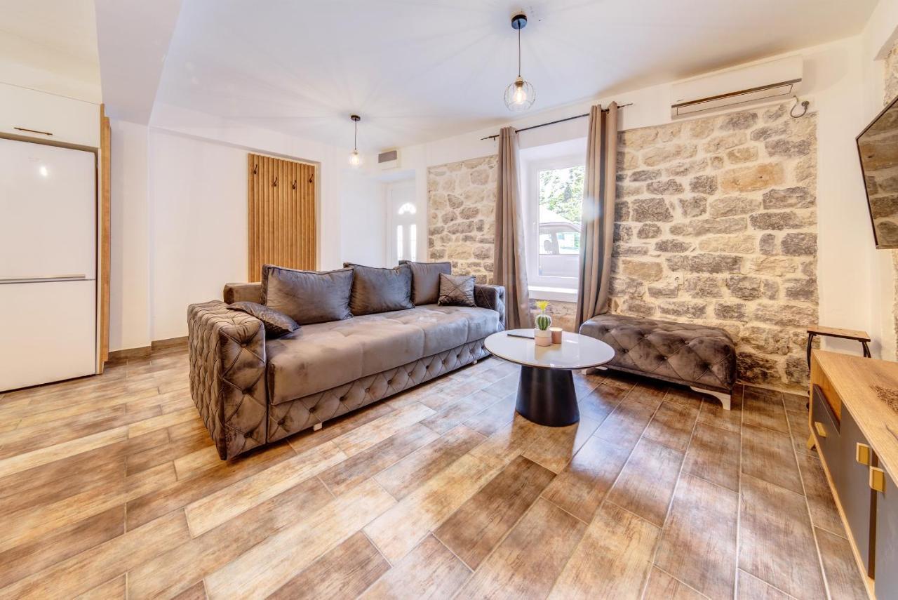 Happy Home Apartments Kotor Exterior foto