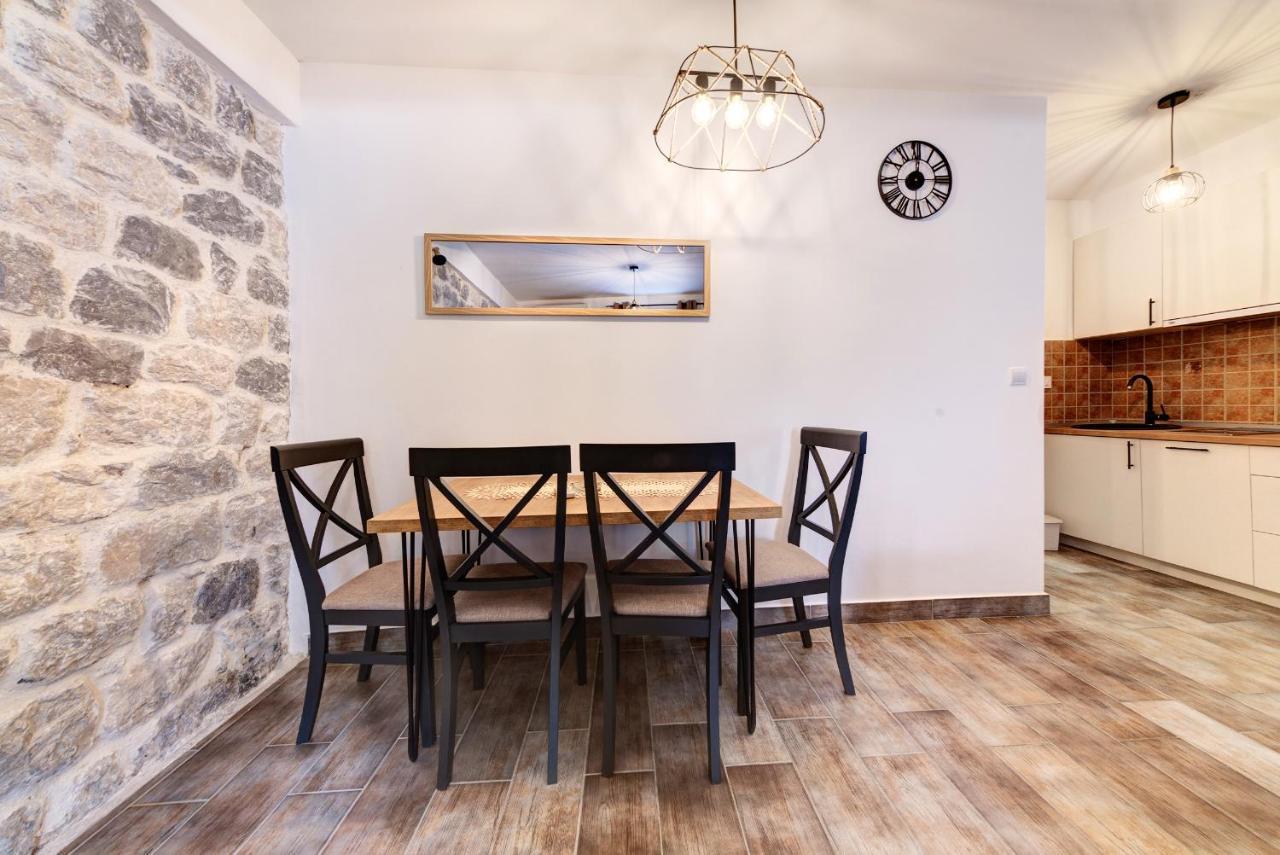 Happy Home Apartments Kotor Exterior foto